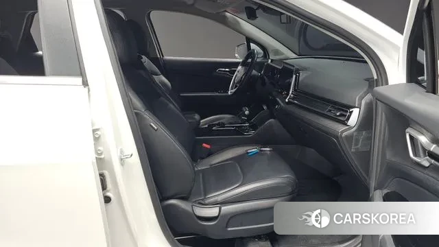 Kia Sportage 5th Generation 2022 Белый из Кореи, фото 2