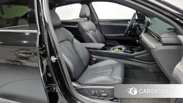 Kia The New K5 3rd generation 2024 Черный из Кореи, фото 2