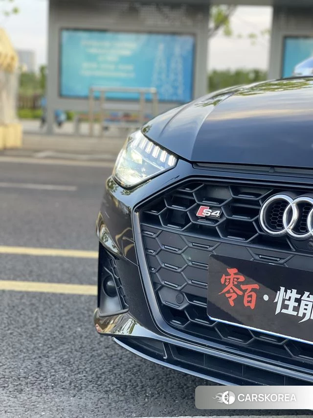 Audi S4 2023 Синий из Китая, фото 2