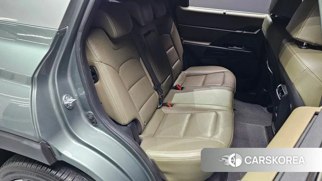 Ssangyong Torres 2023 Темно-зеленый из Кореи, фото 2