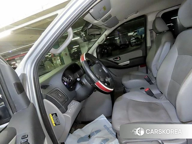 Hyundai The New Grand Starex 2020 Серебристо-серый из Кореи, фото 2