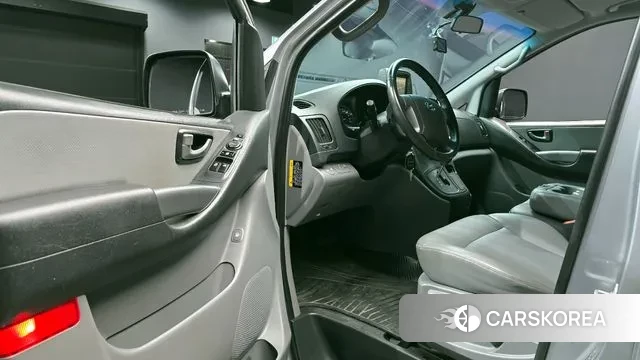 Hyundai The New Grand Starex 2019 Серебряный из Кореи, фото 2