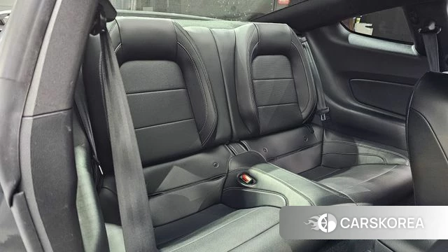 Ford Mustang 2023 Серый из Кореи, фото 2