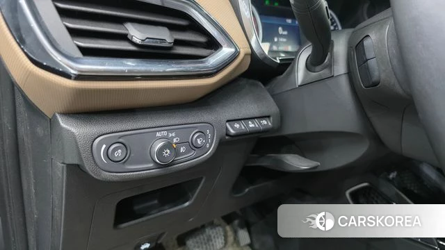 Chevrolet (GM Daewoo) Trailblazer 2022 Черный из Кореи, фото 2