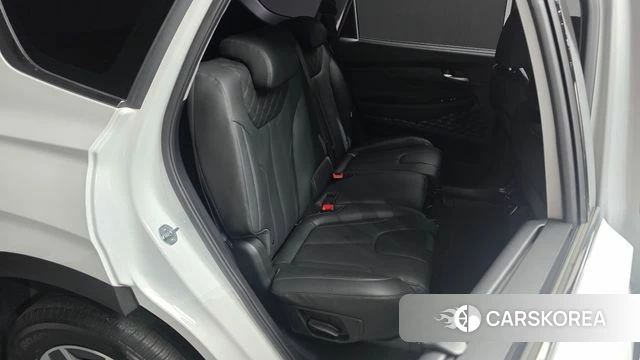 Hyundai The New Santa Fe 2023 Белый из Кореи, фото 2