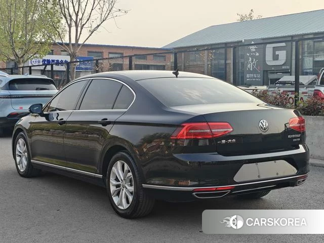 Volkswagen Magotan 2019 Черный из Китая, фото 2