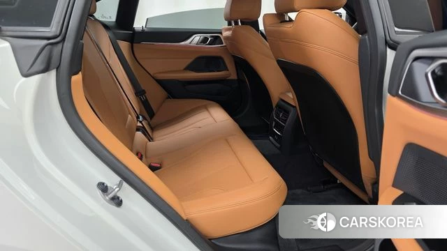 BMW i4 2025 Белый из Кореи, фото 2
