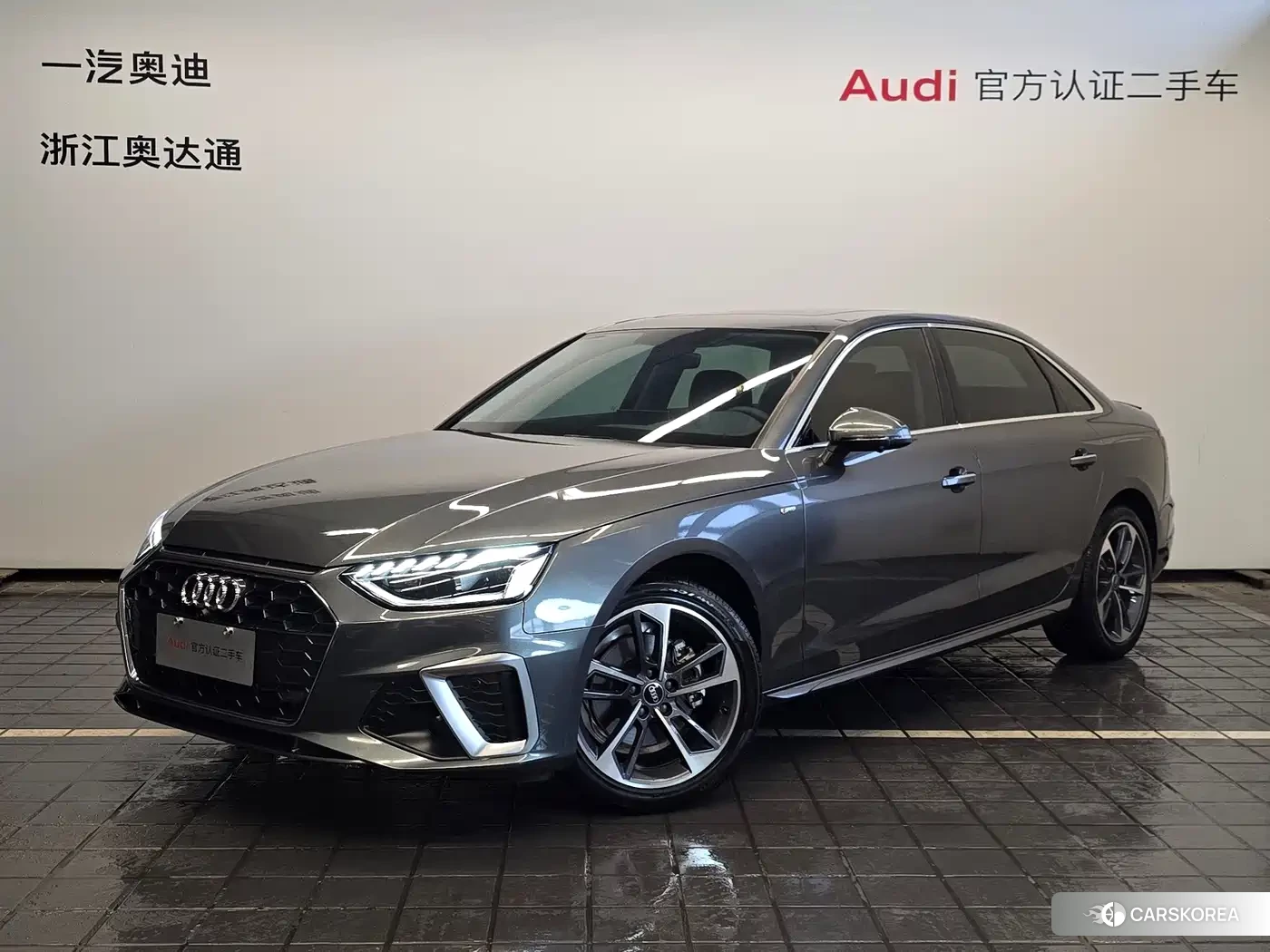 Audi A4L 2024 Silver/gray из Китая, фото 2