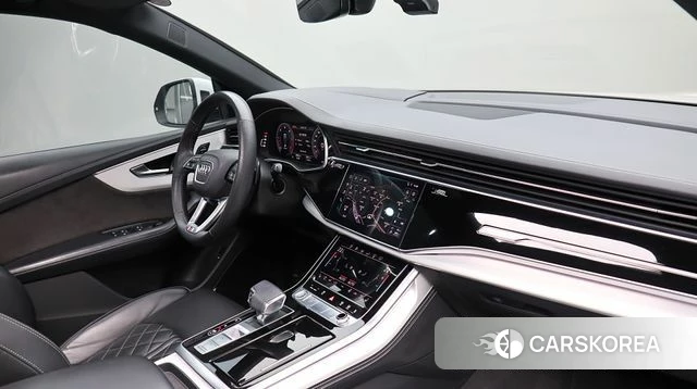 Audi Q8 (4M) 2020 Белый из Кореи, фото 2