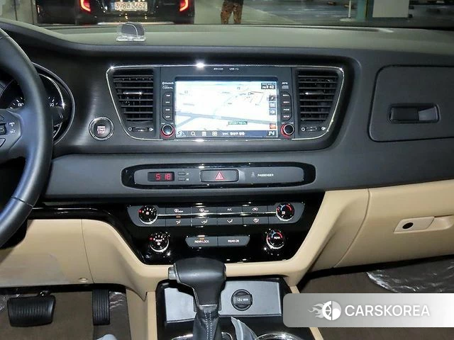 Kia The New Carnival 2018 Белый из Кореи, фото 2