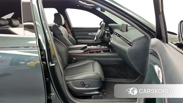 Genesis GV70 2023 Темно-зеленый из Кореи, фото 2