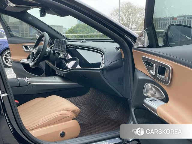 Mercedes-Benz E-class 2026 Черный из Китая, фото 2