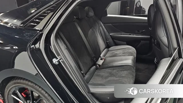 Hyundai The New Avante (CN7) 2024 Черный из Кореи, фото 2