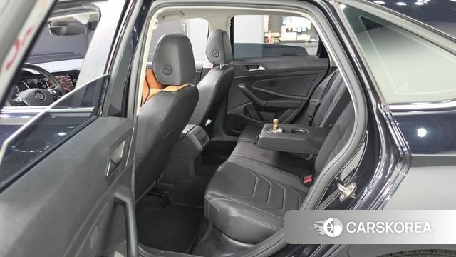 Volkswagen 7th Generation of Jetta 2021 Черный из Кореи, фото 2