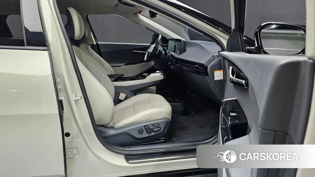 Kia EV6 2022 Жемчужный цвет из Кореи, фото 2