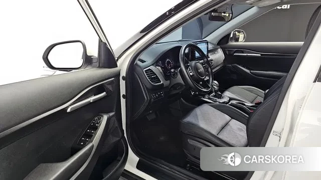 Kia Seltos 2021 Белый из Кореи, фото 2