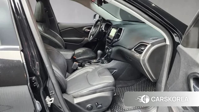 Jeep Cherokee (KL) 2021 Черный из Кореи, фото 2