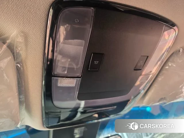 Hyundai Staria 2022 Серебряный из Кореи, фото 2