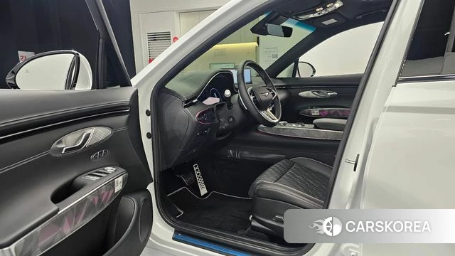 Genesis GV70 2022 Белый из Кореи, фото 2