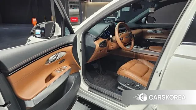 Genesis GV70 2022 Белый из Кореи, фото 2