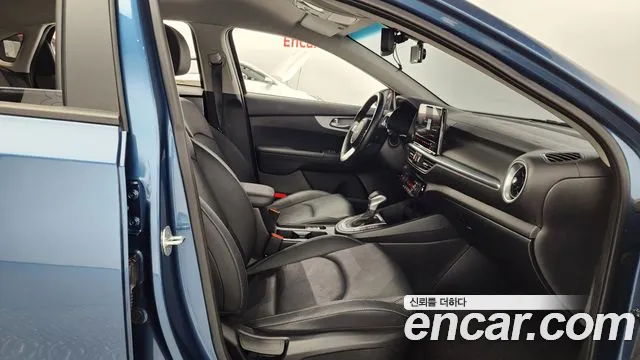 Kia The New K3 2nd generation 2022 Синий из Кореи, фото 2