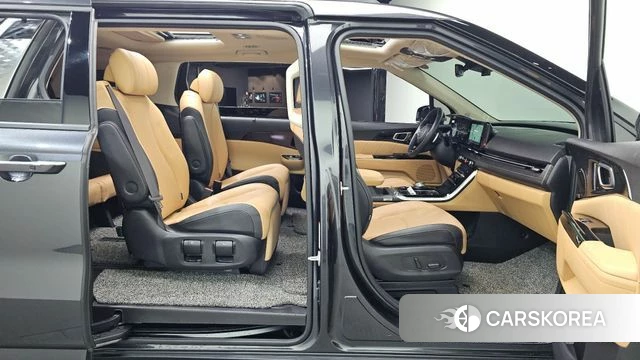 Kia Carnival 4th generation 2022 Серый из Кореи, фото 2