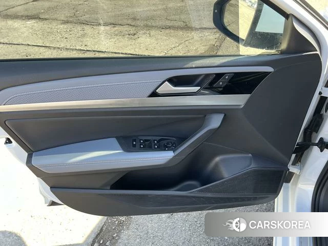 Volkswagen Lavida 2022 Белый из Китая, фото 2