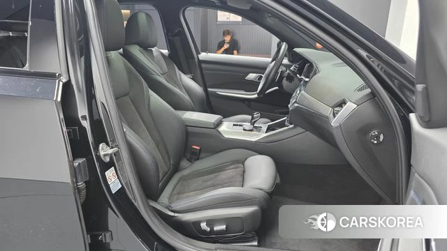 BMW 3 Series (G20) 2022 Черный из Кореи, фото 2