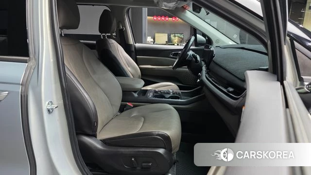 Kia The New Carnival 4th Generation 2024 Серебристо-серый из Кореи, фото 2