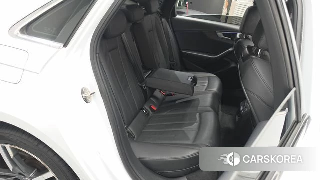 Audi A4 (B9) 2019 Белый из Кореи, фото 2