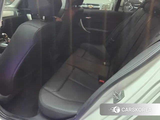 BMW 1 Series (F20) 2018 Белый из Кореи, фото 2