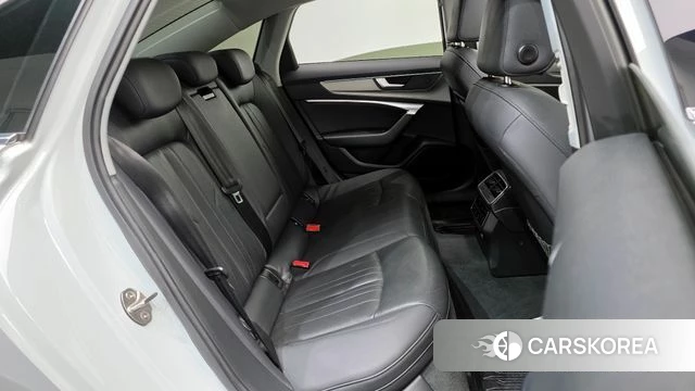 Audi A6 (C8) 2020 Белый из Кореи, фото 2