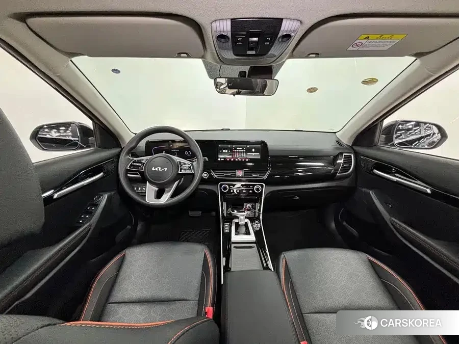 Новый Kia Seltos 2026 Черный из Китая, фото 2