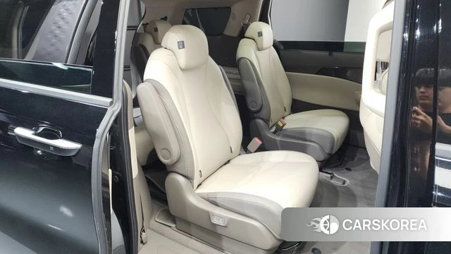 Kia The New Carnival 4th Generation 2024 Черный из Кореи, фото 2