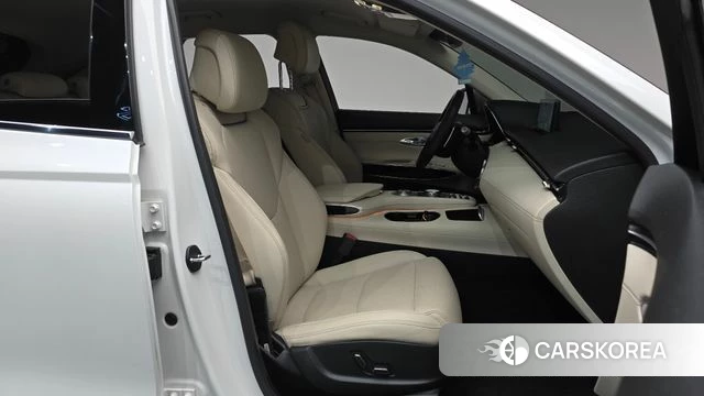 Genesis GV70 2022 Белый из Кореи, фото 2