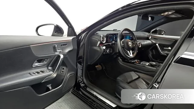 Mercedes-Benz A-Class W177 2021 Черный из Кореи, фото 2