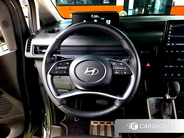 Hyundai Staria 2025 Серый из Кореи, фото 2