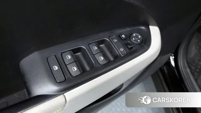 Hyundai Venue 2019 Черный из Кореи, фото 2