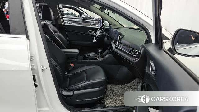 Kia Sportage 5th Generation 2023 Белый из Кореи, фото 2