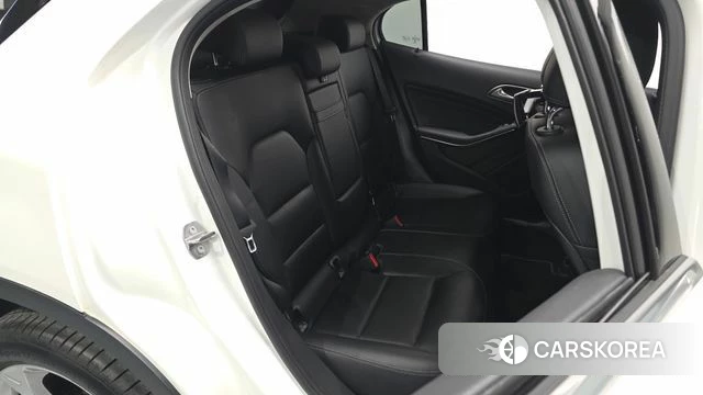 Mercedes-Benz GLA-Class X156 2019 Белый из Кореи, фото 2
