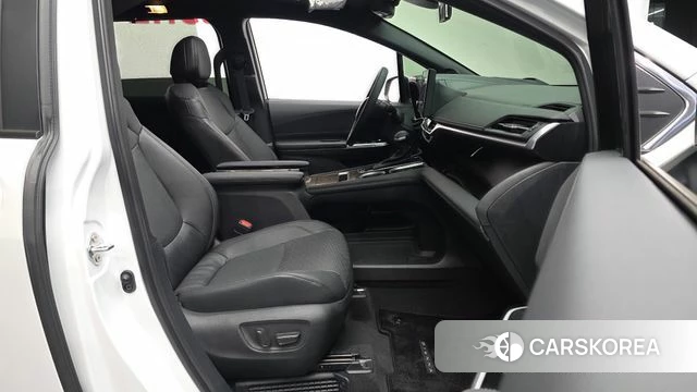 Toyota Sienna 4th Generation 2025 Белый из Кореи, фото 2