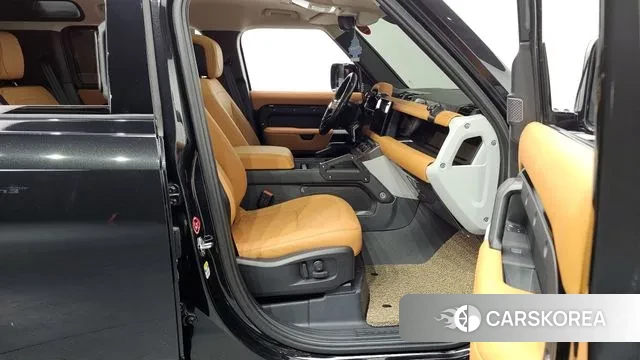 Land Rover Defender (L663) 2022 Черный из Кореи, фото 2