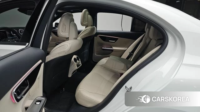 Mercedes-Benz C-Class W206 2025 Белый из Кореи, фото 2
