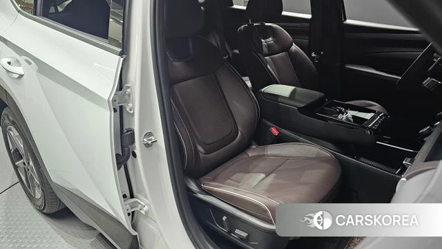 Hyundai The New Tucson (NX4) 2025 Белый из Кореи, фото 2