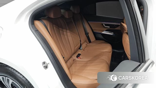 Mercedes-Benz E-Class W214 2025 Белый из Кореи, фото 2