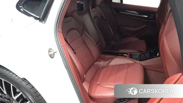 Porsche Panamera (972) 2024 Белый из Кореи, фото 2