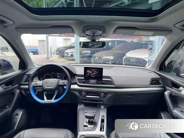 Audi Q5L 2021 Синий из Китая, фото 2