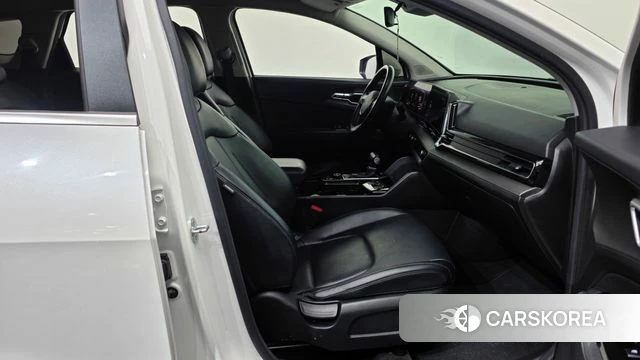 Kia Sportage 5th Generation 2022 Белый из Кореи, фото 2