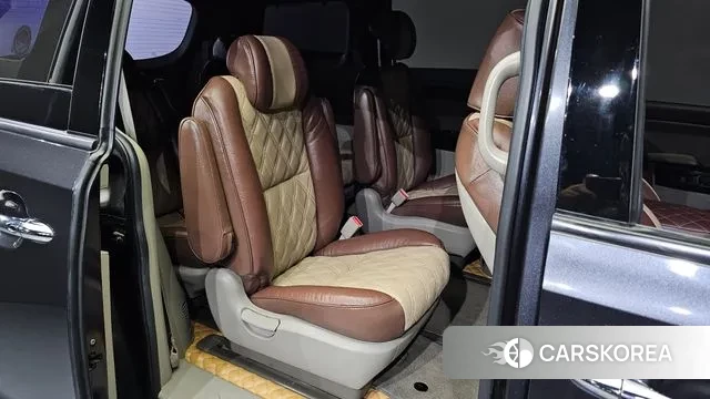 Kia The New Carnival 2019 Серый из Кореи, фото 2