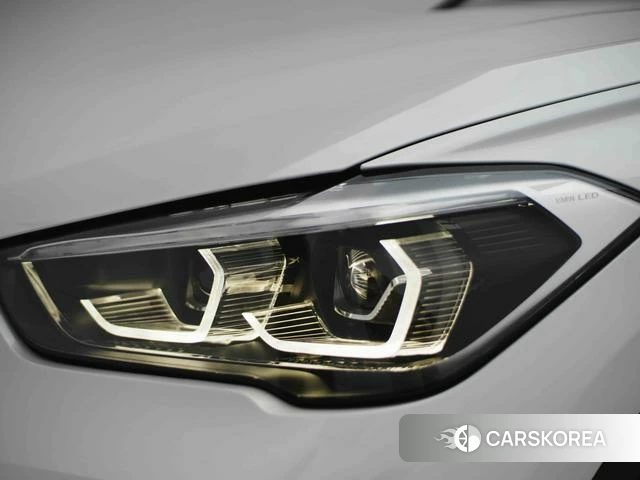 BMW X1 2023 Белый из Китая, фото 2